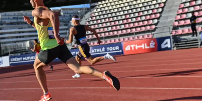Amélie Adam, vice-championne de France juniors en athlétisme, lors des championnats de France à Saint-Étienne.